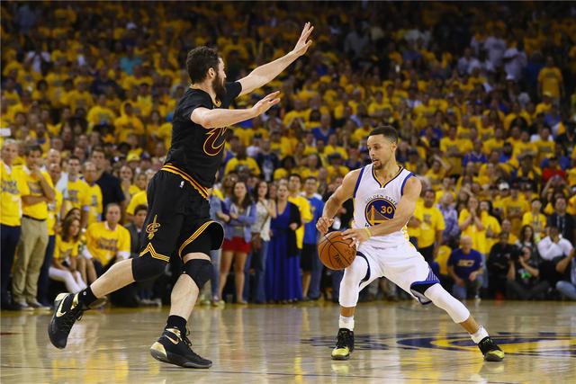 曼联队内前五高薪球员 只剩B费还对球队有所帮助